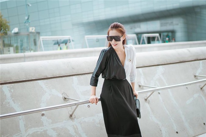 Dù đang khá nổi tiếng với 'Quỳnh búp bê' nhưng Phương Oanh cho biết cô khá kén show vì muốn tận dụng hình ảnh của mình một cách hiệu quả. Ảnh: Vietnamnet Dù đang khá nổi tiếng với 'Quỳnh búp bê' nhưng Phương Oanh cho biết cô khá kén show vì muốn tận dụng hình ảnh của mình một cách hiệu quả. Ảnh: Vietnamnet