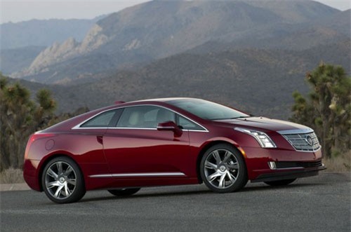 6. Cadillac ELR (giá khởi điểm: 75.995 USD).