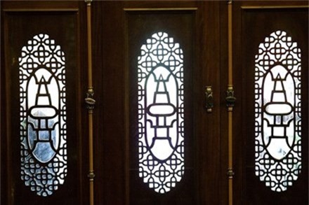 Căn nhà được xác nhận kỷ lục Guiness Việt Nam về nhà sàn bằng gỗ lim lớn nhất Việt Nam.