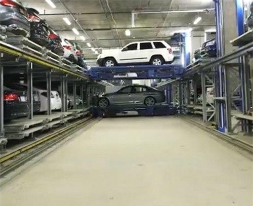 Đỗ xe trong không gian chật hẹp chỉ là 'chuyện nhỏ' với bãi đỗ xe tự động