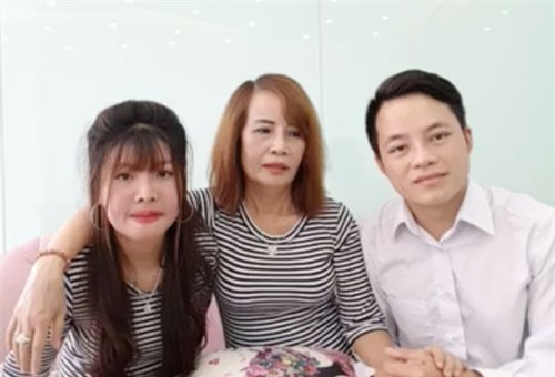 Cô dâu 62 tuổi tuyên bố cưới ‘Thị Nở tái sinh’ làm vợ 2 cho chồng