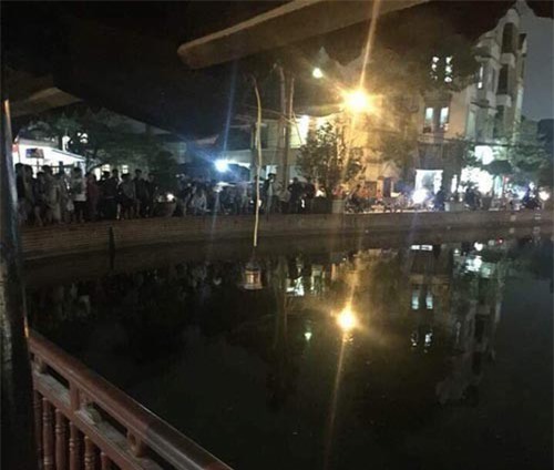 Hà Nội: Phát hiện thi thể nam thanh niên nổi trên mặt hồ