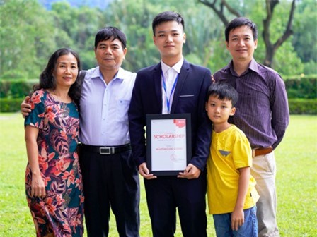 Chinh phục học bổng danh giá bằng đam mê công nghệ