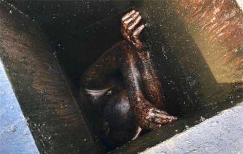 Đi ăn trộm, suýt chết vì kẹt trong lỗ thông hơi đầy dầu mỡ suốt 2 ngày