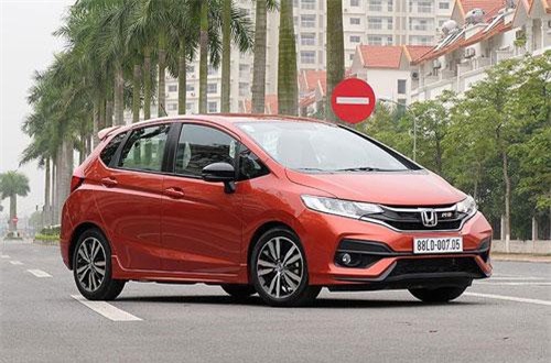 Top 10 ôtô ế khách nhất tại Việt Nam tháng 1/2019
