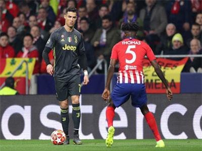 Sự phụ thuộc với C.Ronaldo đã 'làm hại' Juventus?