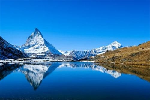 1. Zermatt, Thụy Sĩ.