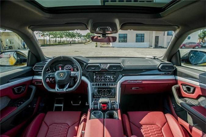 Lamborghini Urus 23 tỷ đủ m&agrave;u sắc về Việt Nam phục vụ đại gia