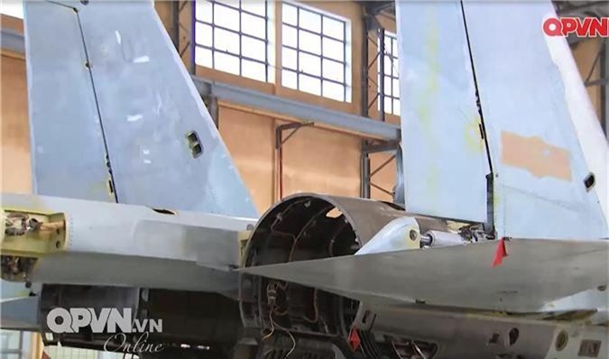 Việt Nam “tăng tuổi thọ” máy bay Su-27 hiện đại thế nào? - Hình 11 Viet Nam “tang tuoi tho” may bay Su-27 hien dai the nao?-Hinh-11