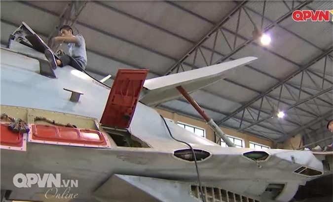 Việt Nam “tăng tuổi thọ” máy bay Su-27 hiện đại thế nào? - Hình 5 Viet Nam “tang tuoi tho” may bay Su-27 hien dai the nao?-Hinh-5