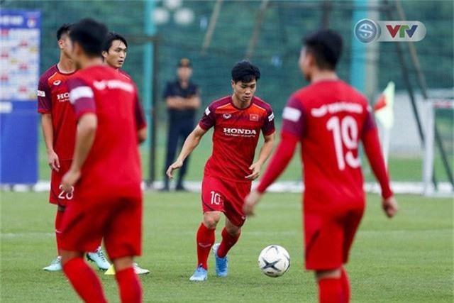 Công Phượng, Văn Hậu liệu có cơ hội đá chính ở trận gặp ĐT Malaysia? - Ảnh 2. Công Phượng, Văn Hậu liệu có cơ hội đá chính ở trận gặp ĐT Malaysia? - Ảnh 2.