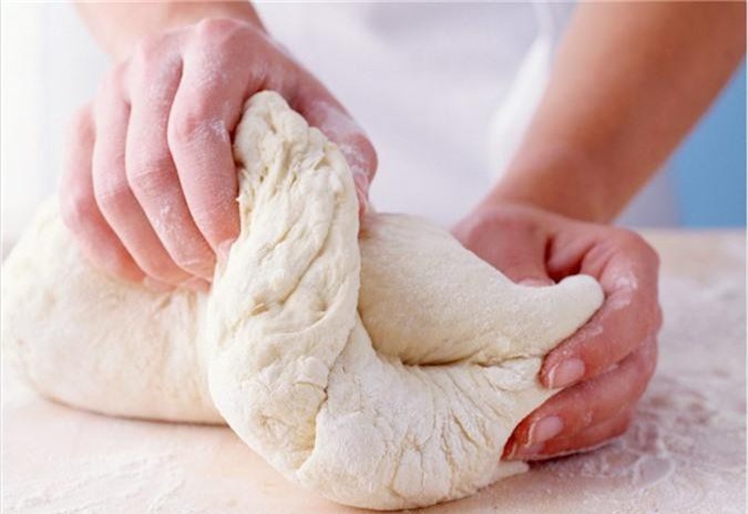 Tiết lộ công thức làm bánh tiêu ngon hơn trong siêu thị - Hình 9 Tiet lo cong thuc lam banh tieu ngon hon trong sieu thi-Hinh-9