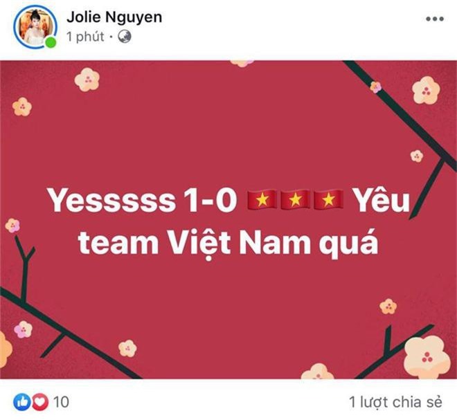 Đông Nhi - Ông Cao Thắng, Bảo Anh cùng dàn sao Vbiz vỡ oà trước siêu phẩm ngả người volley mở màn tỷ số 1-0 của Quang Hải - Ảnh 5. Đông Nhi - Ông Cao Thắng, Bảo Anh cùng dàn sao Vbiz vỡ oà trước siêu phẩm ngả người volley mở màn tỷ số 1-0 của Quang Hải - Ảnh 5.