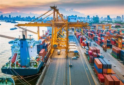 Kinh tế Việt Nam nhảy vọt về năng lực cạnh tranh: Trái ngọt của sự nỗ lực bền bỉ - Ảnh 1. Kinh tế Việt Nam nhảy vọt về năng lực cạnh tranh: Trái ngọt của sự nỗ lực bền bỉ - Ảnh 1.
