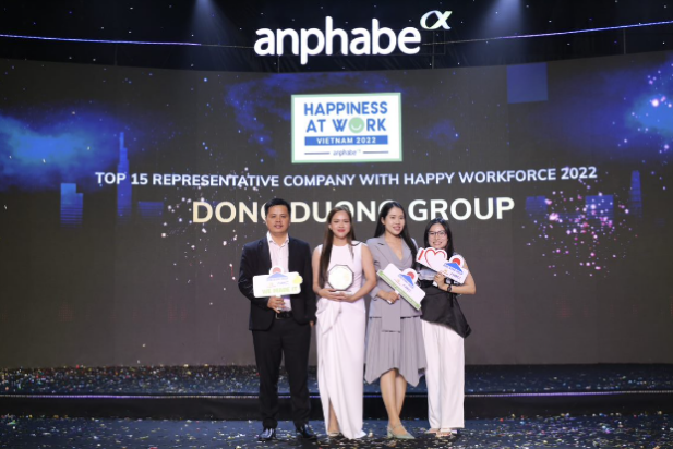 ABCSport nhận giải thưởng Doanh nghiệp tiêu biểu có nguồn nhân lực hạnh phúc 2022 - Ảnh: Anphabe.