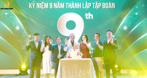 Nhân dịp này, Tập đoàn CEO Việt Nam Global cũng đã kỷ niệm 9 năm thành lập.