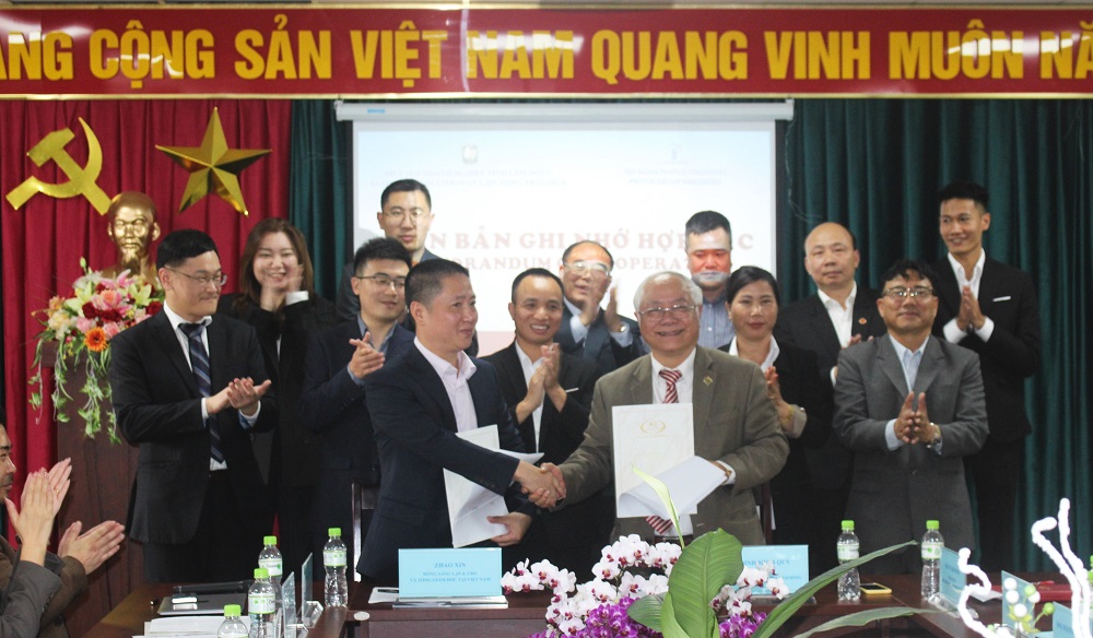 Sau chuyến thăm và làm việc của lãnh đạo tỉnh Lâm Đồng tại Singapore, Tập đoàn Protus đã sang kết nối hợp tác với doanh nghiệp tỉnh Lâm Đồng.