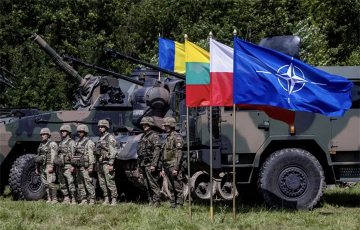 Binh sĩ NATO tham gia cuộc tập trận Mũi tên Pha lê ở Adazi, Latvia. (Ảnh: Reuters)