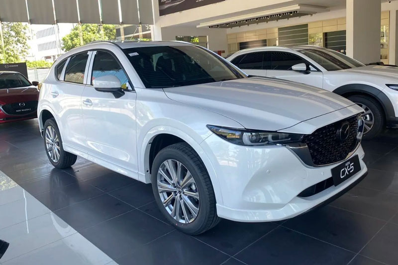 Mazda CX-5 đứng thứ 3.