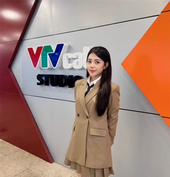 Nữ 9X xinh đẹp cùng hành trình khẳng định bản thân từ kỹ sư Kinh tế Xây dựng trở thành MC VTV tài năng ảnh 1
