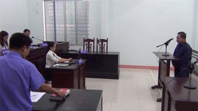 Đối tượng cướp giật tài sản du khách nước ngoài lĩnh án 4 năm tù