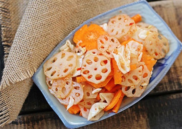 Cách làm món kim chi củ sen vừa đơn giản lại đưa cơm