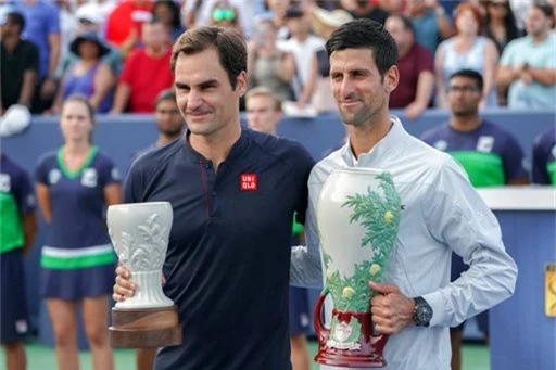 
Federer về nhì và Djokovic có cúp vô địch
