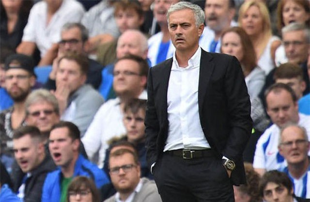 Fan cuồng M.U gây quỹ bồi thường hợp đồng sa thải Jose Mourinho