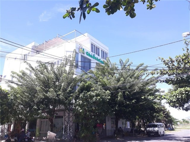 
Cơ sở Trường Mầm non tư thục Chú Ếch Con ở đường Lê Văn Đức (quận Hải Châu, Đà Nẵng).
