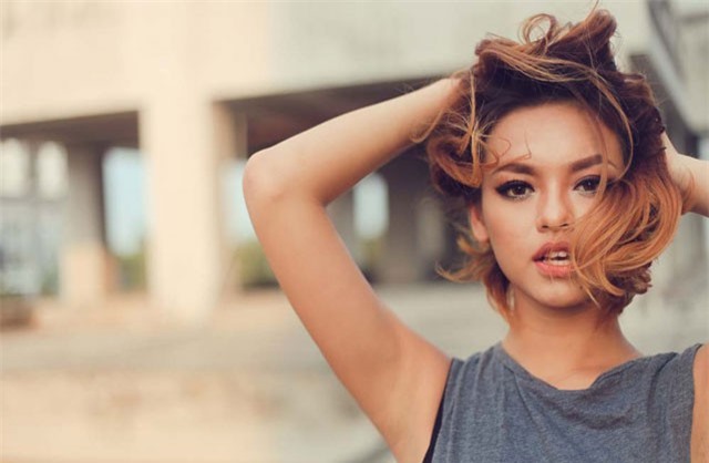 Mai Ngô nổi đóa khi bị chê không hợp với nghề mẫu