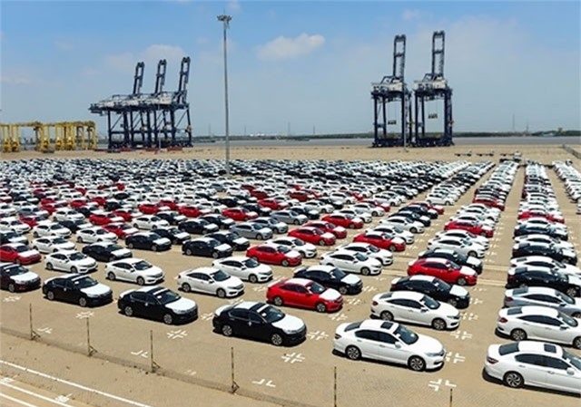 Bộ Tài chính muốn bỏ 2 thông tư quy định về điều kiện đối với ô tô nhập khẩu