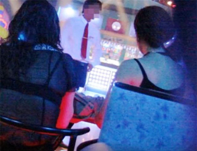 Bi kịch những cuộc tình với "phi công Tây"