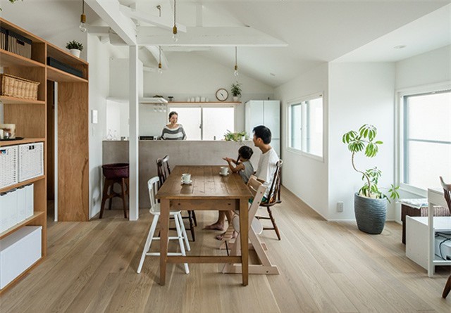 "Lột xác" căn nhà tối, bí bách bằng cách cực kỳ đơn giản