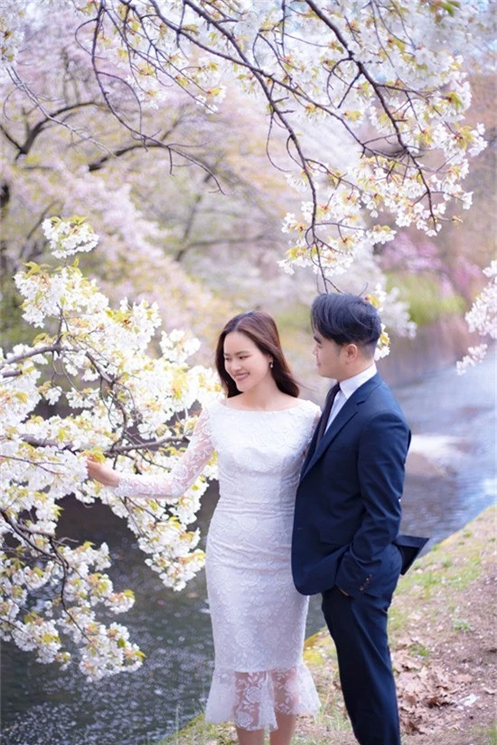 Bộ ảnh cưới của Tuyết Lan được thực hiện tại New York, nơi cô và chồng quen nhau và chính thức bén duyên.