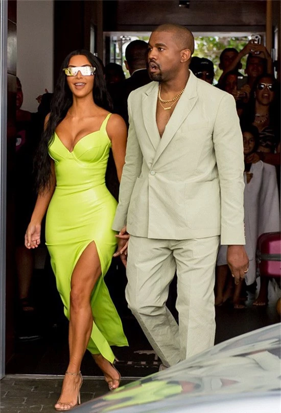 Kim và Kanye West tham dự đám cưới của bạn thân vào cuối tuần trước.