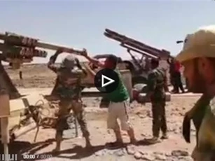Clip: Phiến quân IS bị quân đội Syria quật ngã ở vùng núi Sweida
