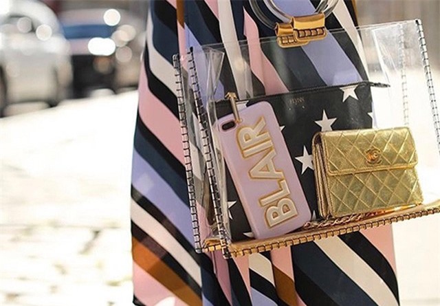 Túi nhựa trong tiếp tục khuấy đảo xu hướng mùa thu