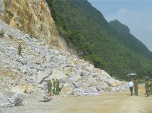 3 công nhân thiệt mạng sau vụ nổ mìn lúc làm đường