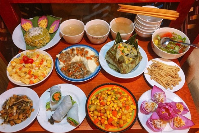 Mâm cỗ cúng rằm tháng 7 nên chú ý điều gì?