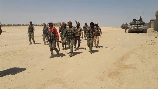 IS dốc sức tấn công dãy núi chiến lược ở miền Nam, quân đội Syria gặp khó