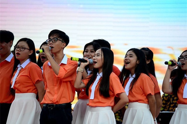 TPHCM: Yêu cầu các trường không báo cáo thành tích trong lễ khai giảng