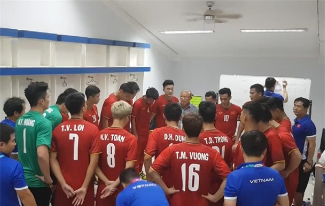 Đánh bại Bahrain, HLV Park Hang-seo nói gì với học trò?