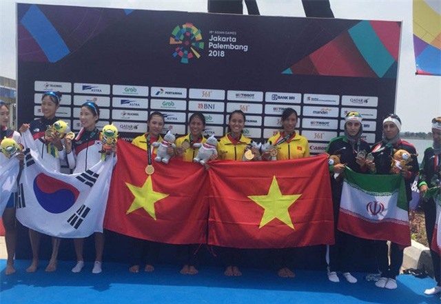 Trưởng đoàn Trần Đức Phấn: “Tấm HCV Rowing đã thay đổi cục diện của đoàn Việt Nam”