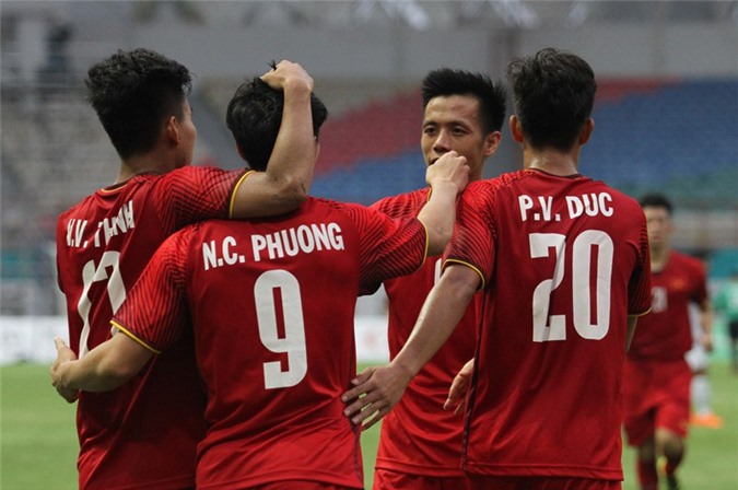 Xác định 4 cặp đấu vòng tứ kết bóng đá nam ASIAD 2018