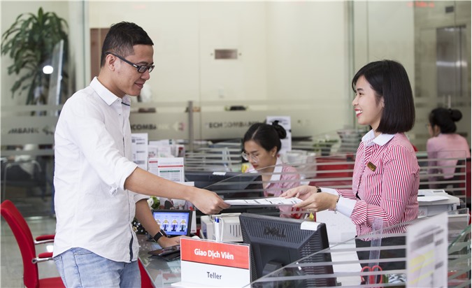 Kiên trì tăng vốn chủ sở hữu, ngân hàng “hái trái ngọt” 