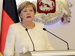 Thủ tướng Merkel: EU và NATO không phải là kẻ thù của Nga