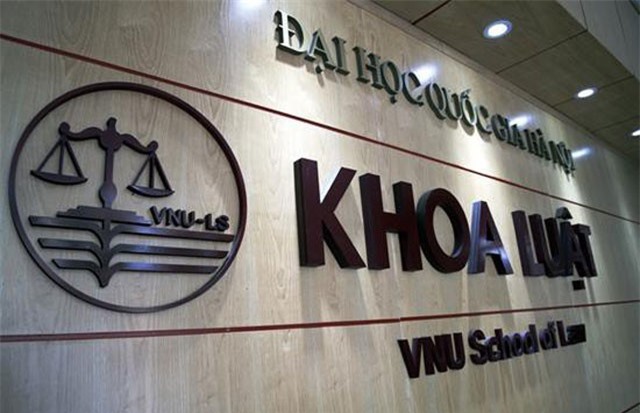 Khoa Luật – ĐH QGHN công bố kết luận vụ giảng viên bị tố gạ tình, trù dập nữ sinh