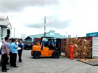 Đôn đốc doanh nghiệp hợp tác xử lý phế liệu nhập khẩu tồn đọng