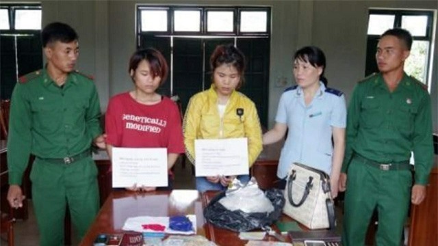 Tạm giữ hai “kiều nữ” vận chuyển ma túy qua cửa khẩu