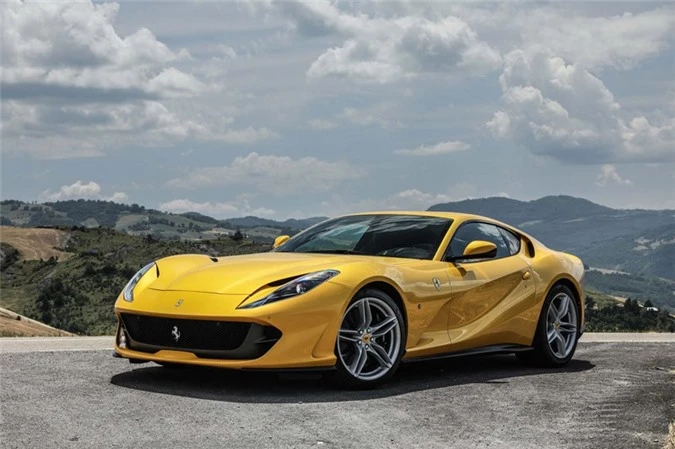 4. Ferrari 812 Superfast.